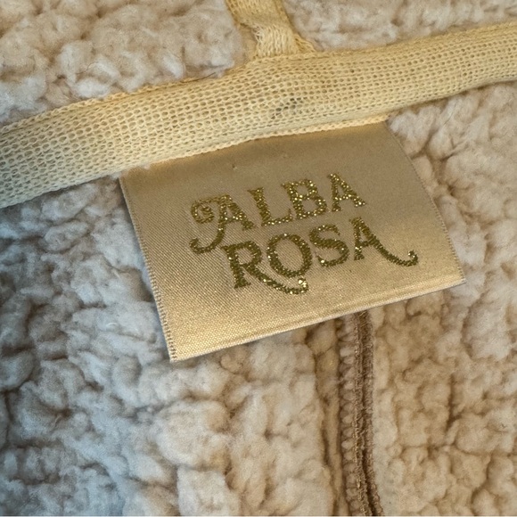 Alba Rosa Tan Sherpa Blanket Duffle Coat - Picture 13 of 16